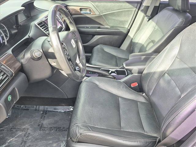 Used 2017 Honda Accord EX-L image 16