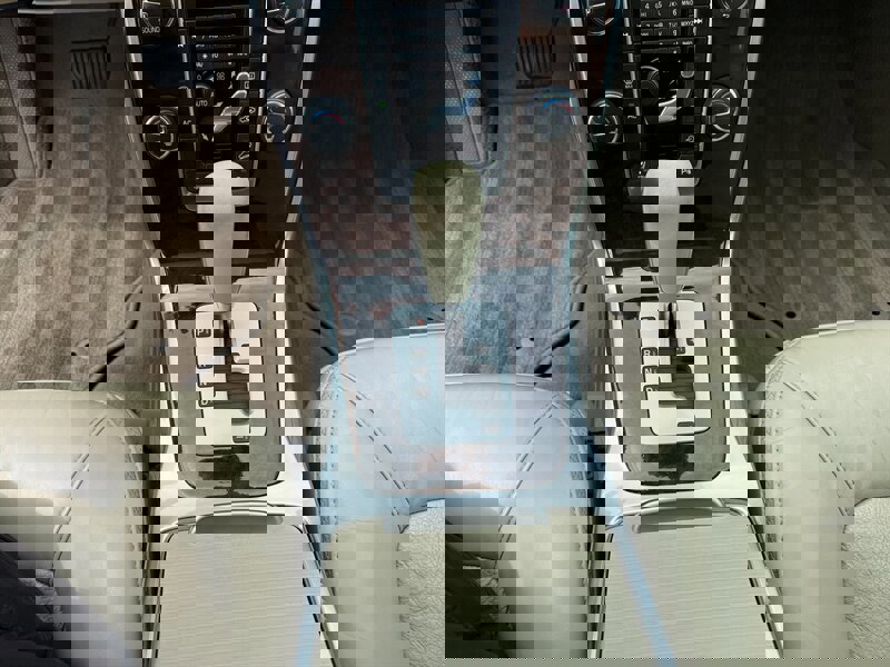 Used 2012 Volvo XC70 T6 Premier Plus image 20