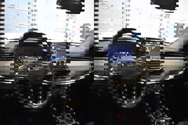 Used 2022 Jeep Compass Latitude w/ Sun and Sound Group image 25