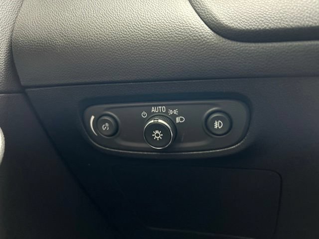 Used 2022 Buick Encore GX Select FWD image 22