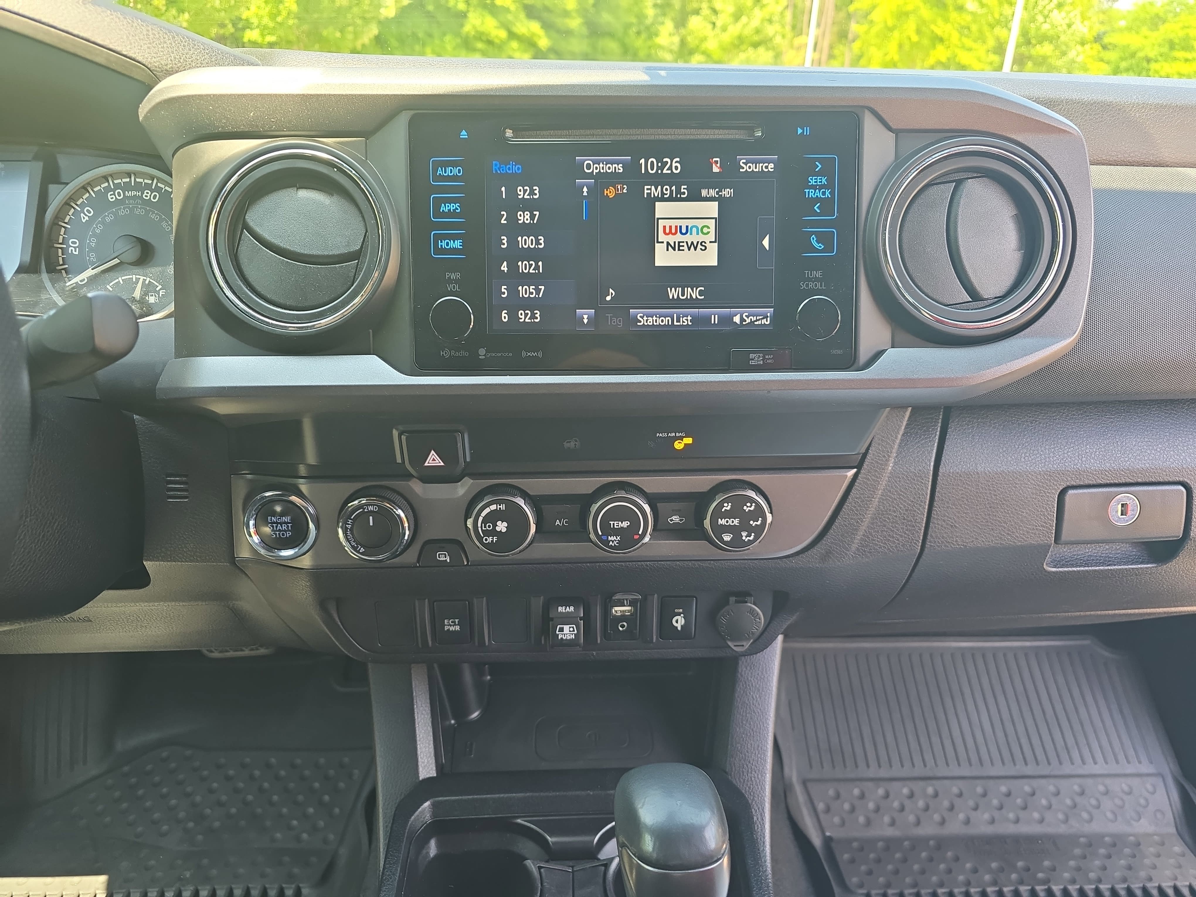 Used 2019 Toyota Tacoma TRD Sport AWD/4WD image 19