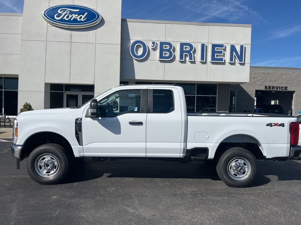 New 2026 Ford F250 XL w/ XL Chrome Package image 2