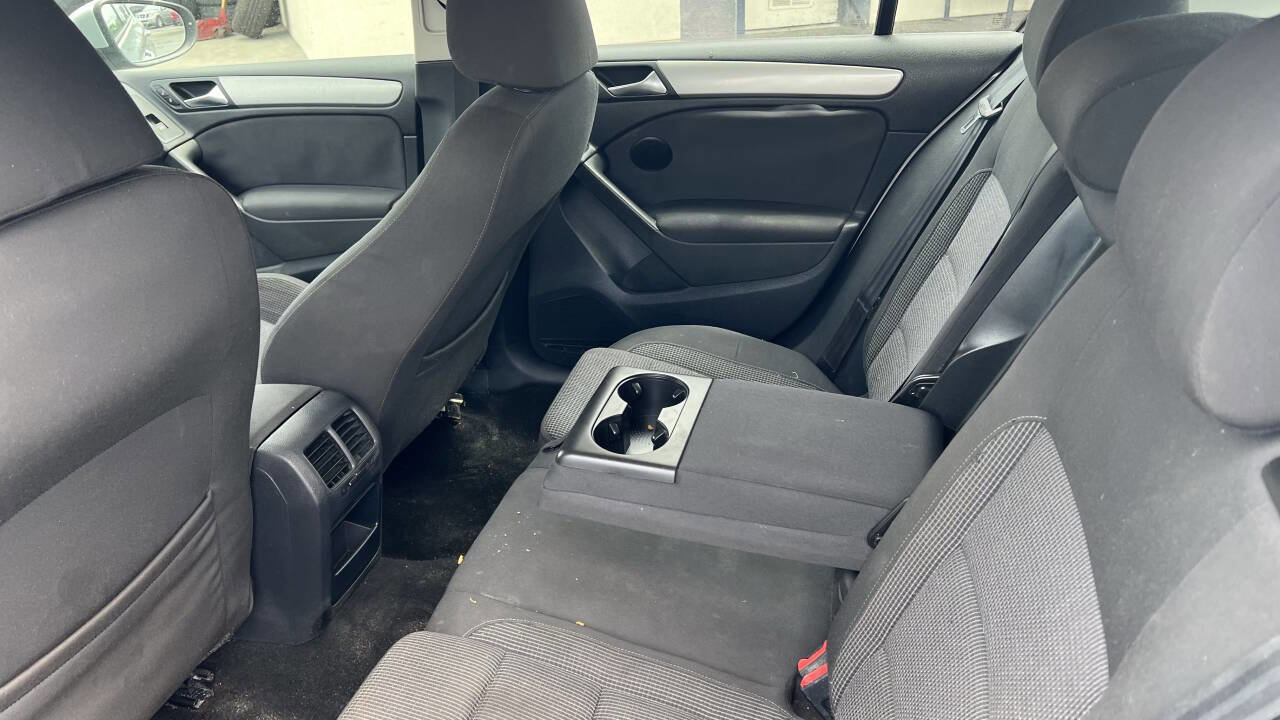 Used 2013 Volkswagen Golf 4-Door image 17