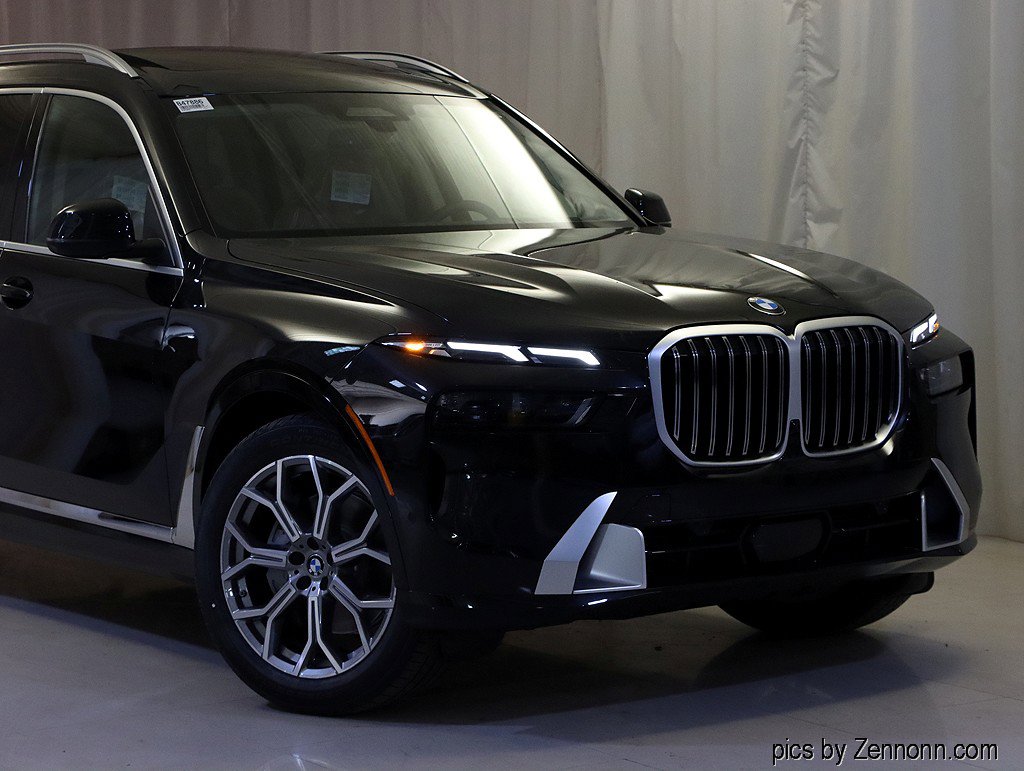 Used 2026 BMW X7 xDrive40i image 2