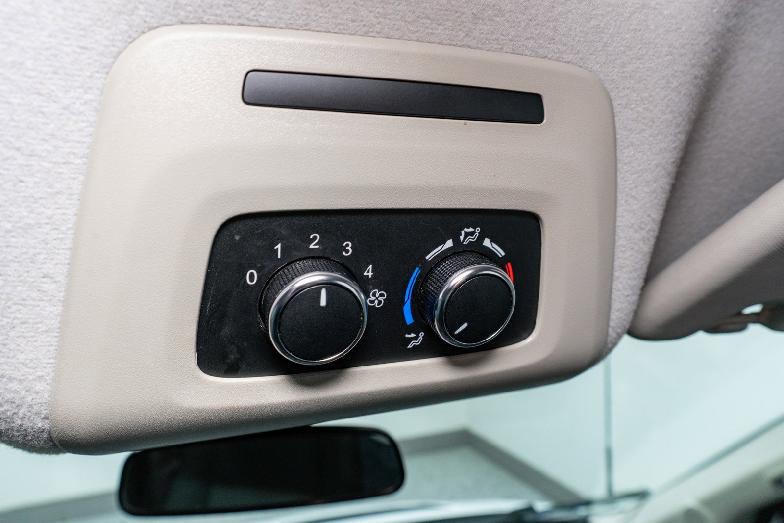 Used 2021 Ford Transit 350 XLT image 15