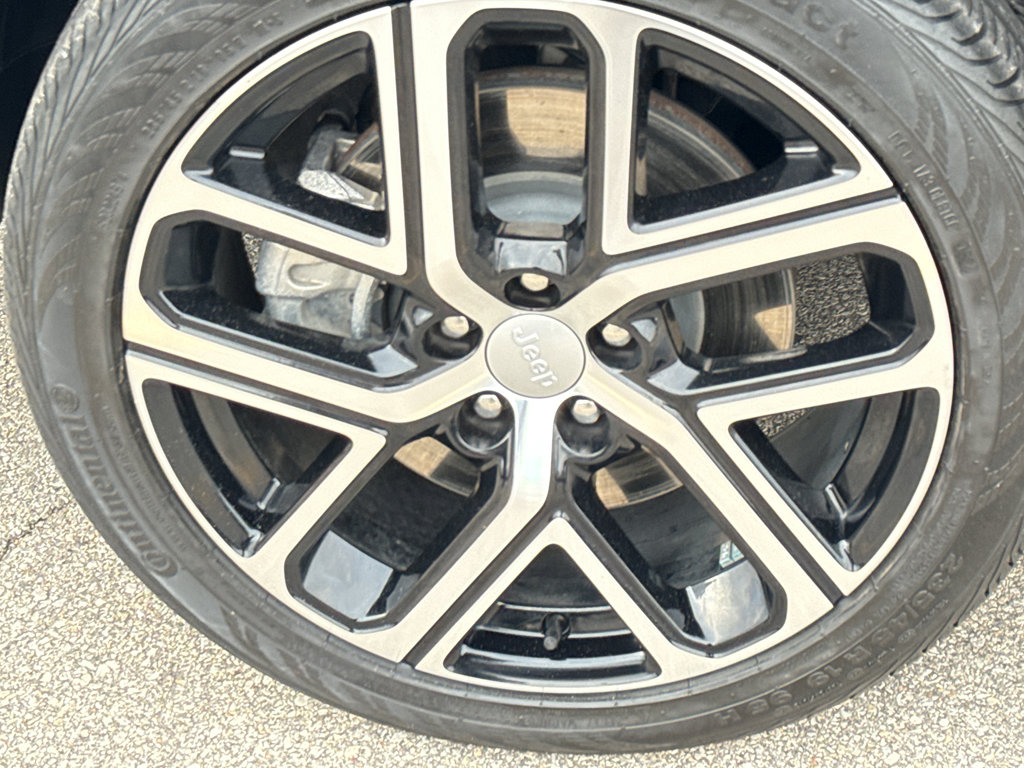 Used 2024 Jeep Compass Limited w/ Elite Group image 9