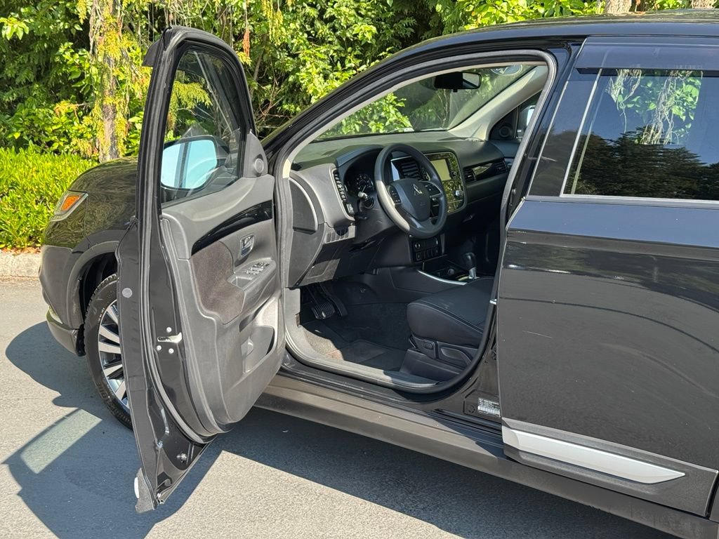 Used 2020 Mitsubishi Outlander ES AWD/4WD image 7