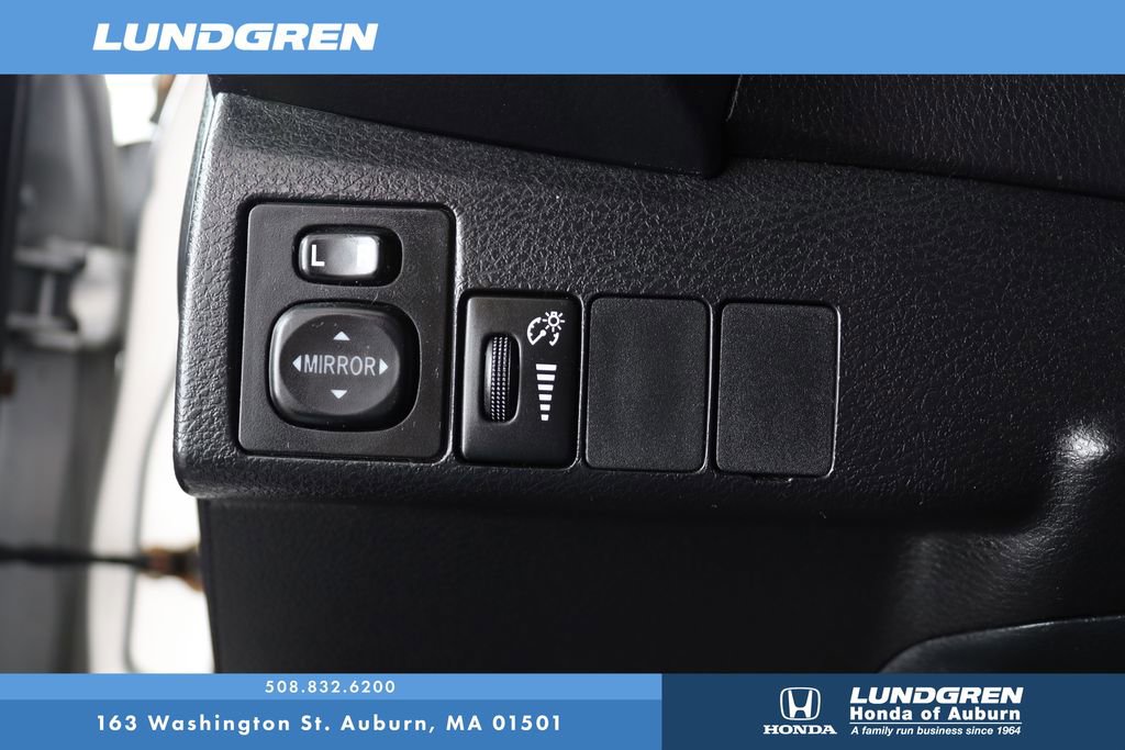 Used 2015 Toyota Corolla S FWD image 31