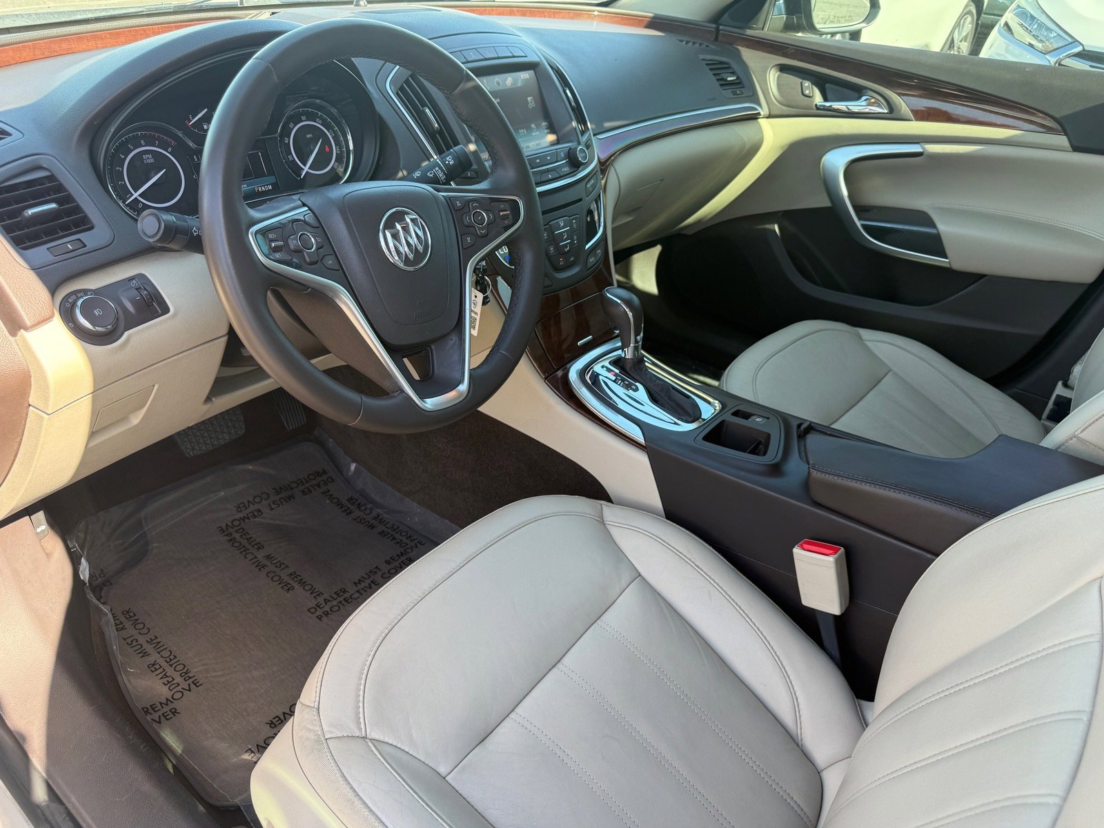 Used 2017 Buick Regal Sport Touring FWD image 12