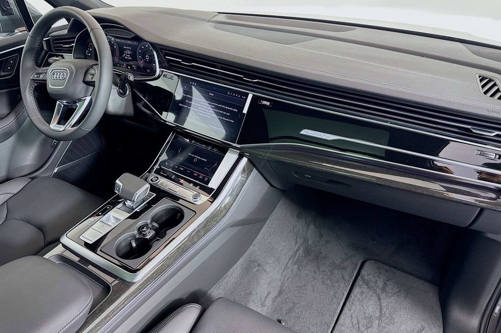 New 2025 Audi Q7 3.0T Prestige image 27