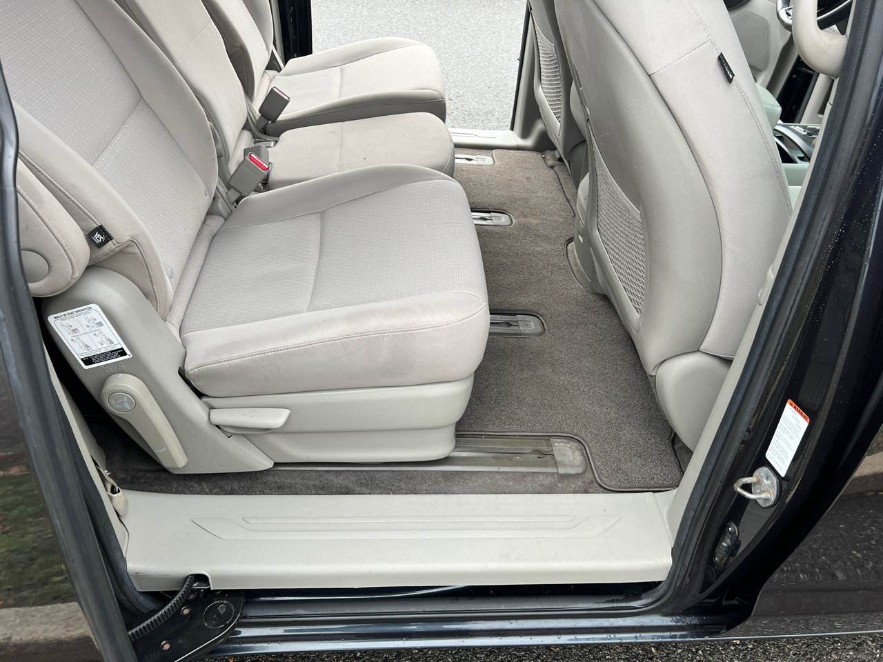 Used 2016 Kia Sedona LX w/ LX Convenience Package image 15