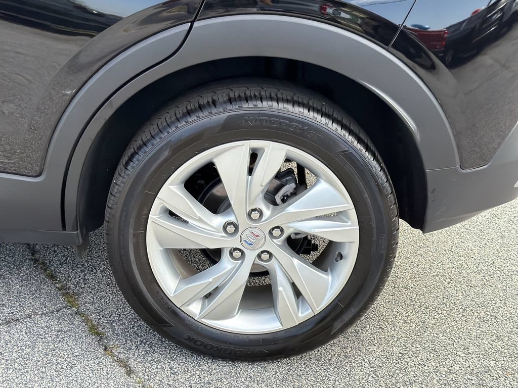 Used 2024 Buick Encore GX Preferred AWD/4WD image 31