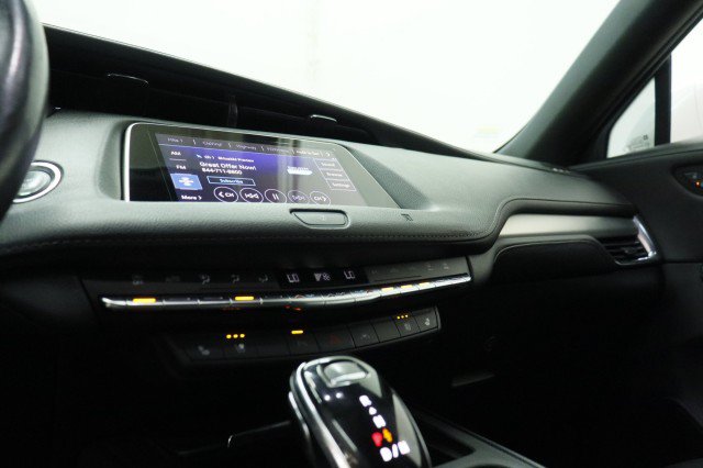 Used 2020 Cadillac XT4 Premium Luxury FWD image 16