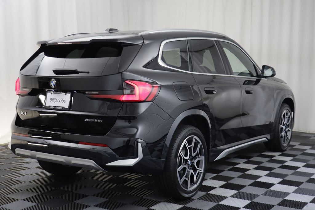 New 2026 BMW X1 xDrive28i w/ Convenience Package AWD/4WD image 17