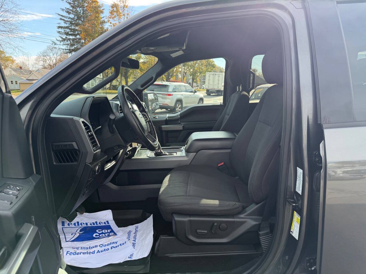Used 2019 Ford F150 XLT w/ Equipment Group 302A Luxury AWD/4WD image 8