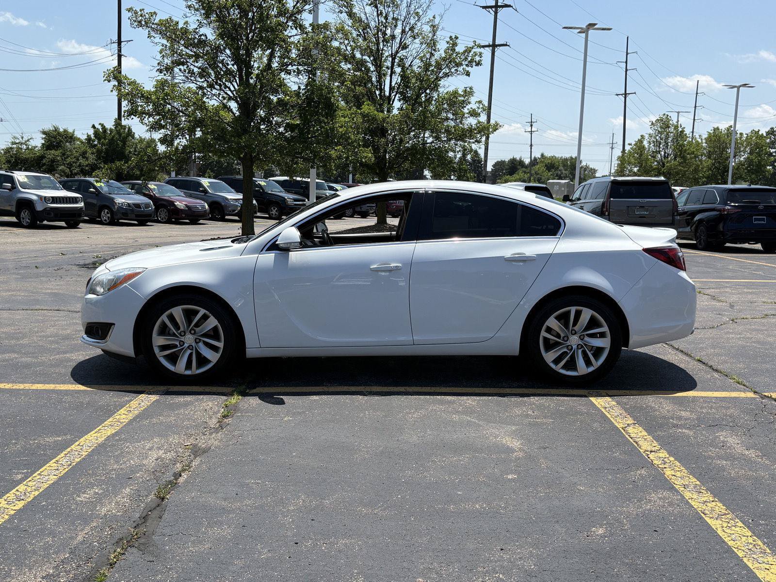 Used 2016 Buick Regal Premium FWD image 5