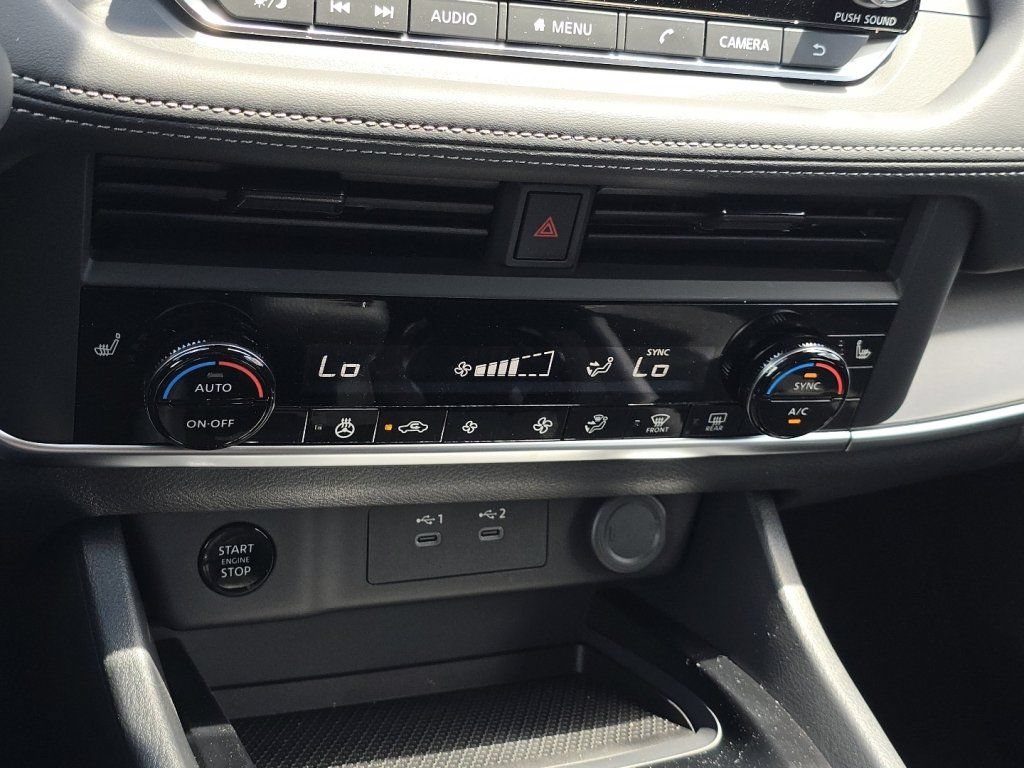 New 2026 Nissan Rogue SV w/ Cold Weather Package AWD/4WD image 3