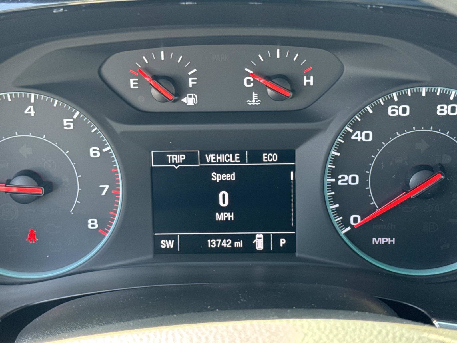 Used 2023 Chevrolet Traverse LS image 11