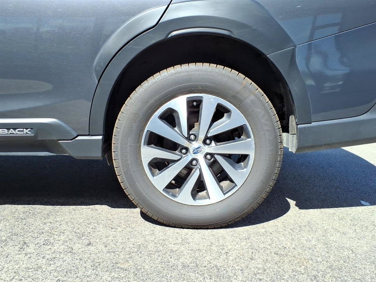 Used 2023 Subaru Outback AWD/4WD image 5