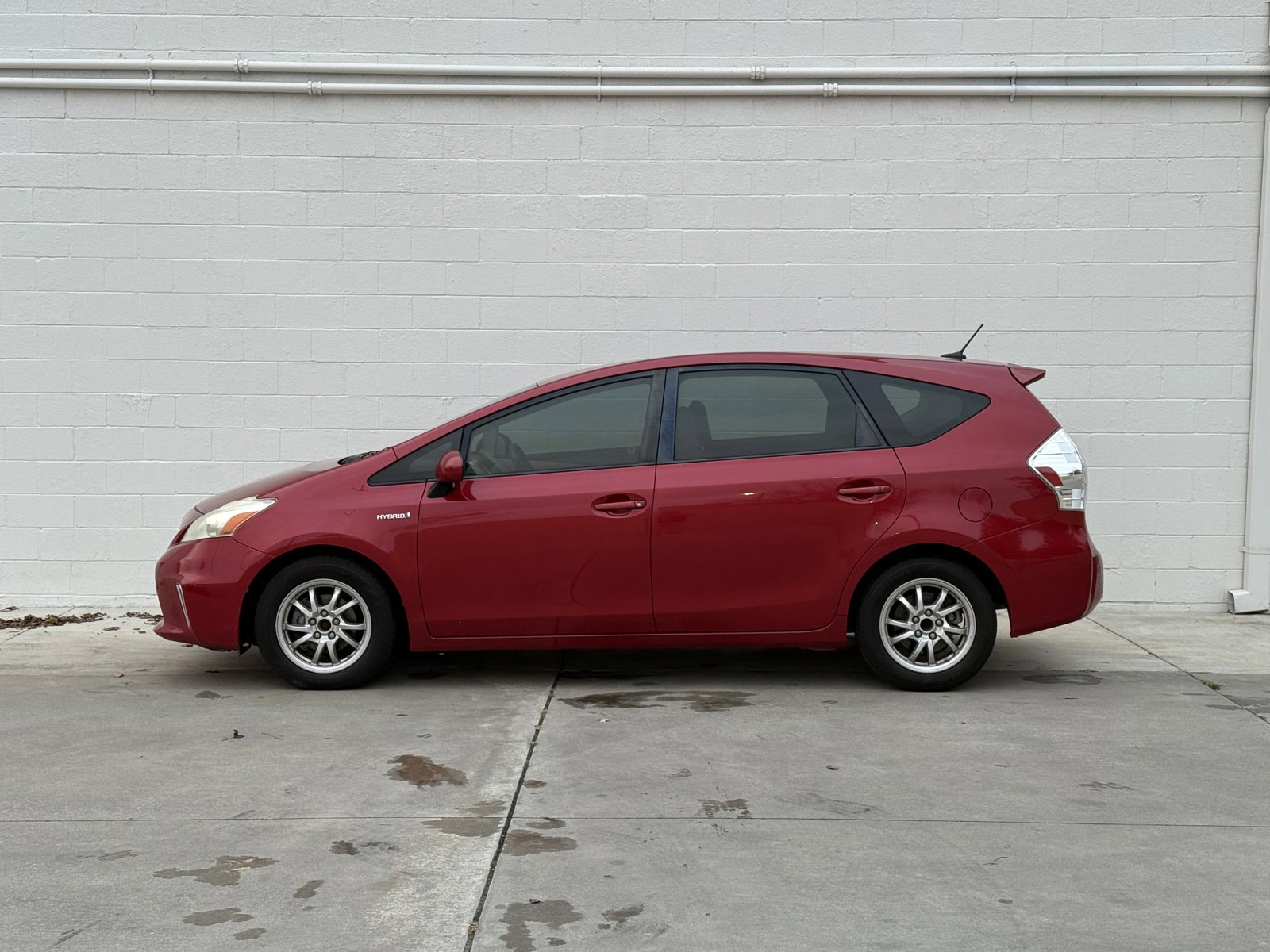 Used 2013 Toyota Prius V Three FWD image 4