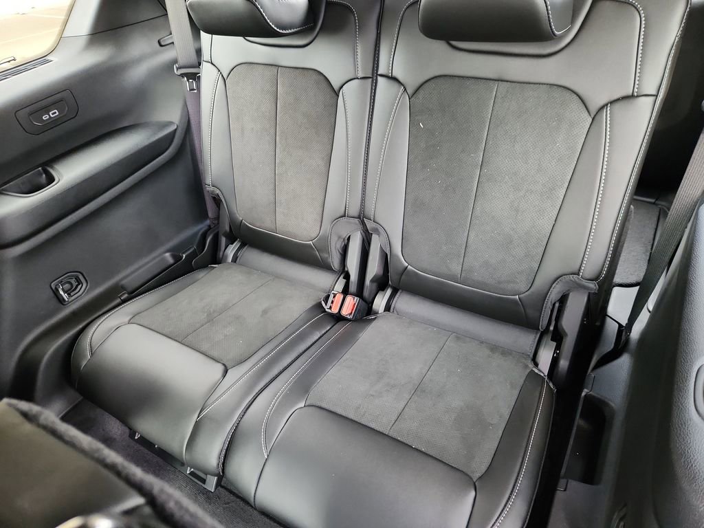 New 2025 Jeep Grand Cherokee L Altitude image 9