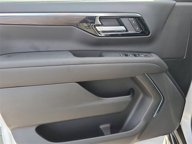 New 2026 Chevrolet Suburban LS w/ LPO, Dark Essentials Package image 19