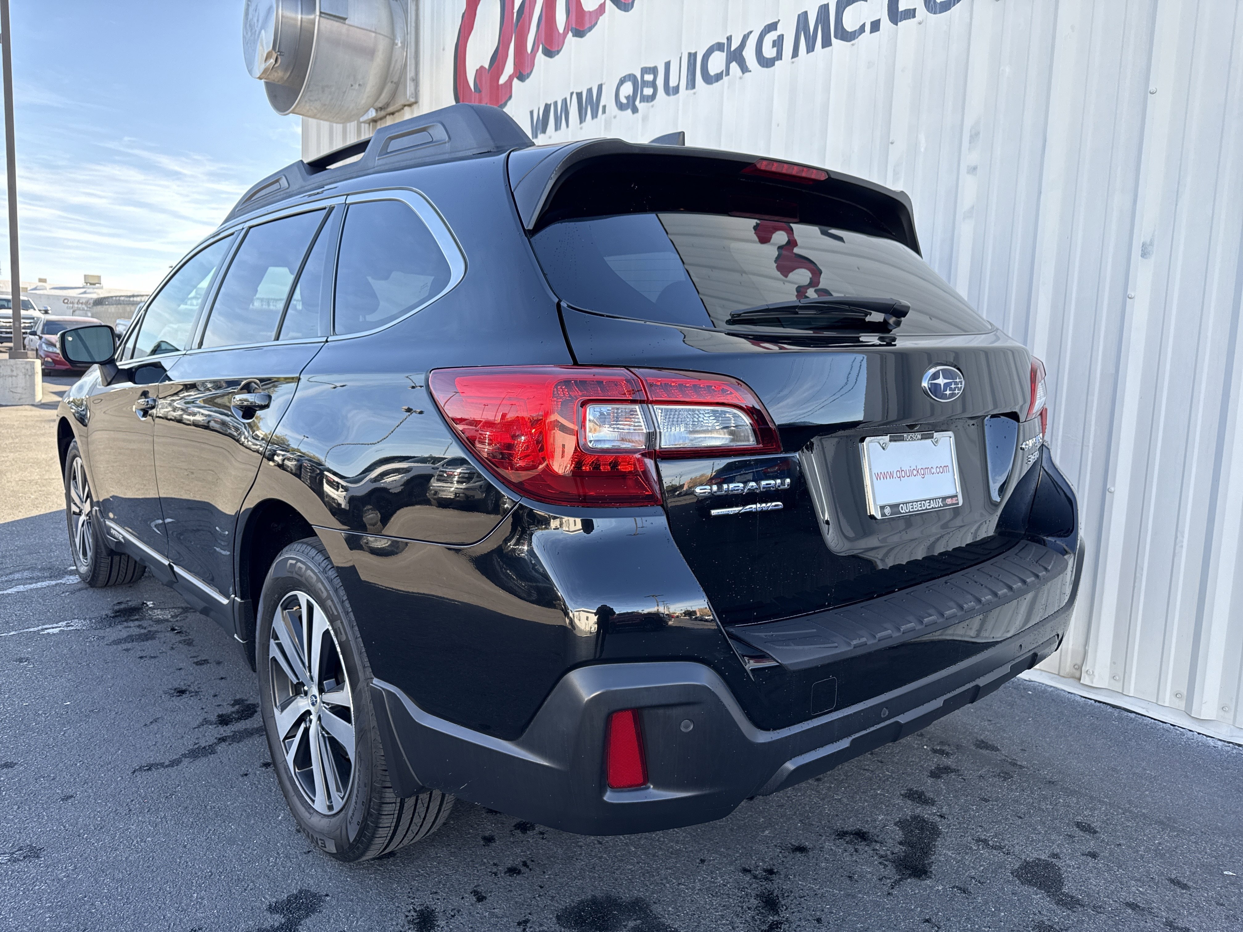 Used 2018 Subaru Outback 3.6R Limited image 14