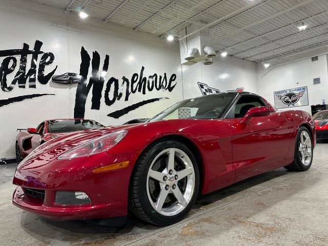Used 2005 Chevrolet Corvette Coupe w/ Preferred Equipment Group RWD image 28