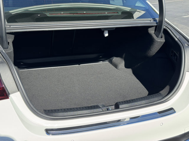 Used 2025 Mercedes-Benz E 350 Sedan image 14