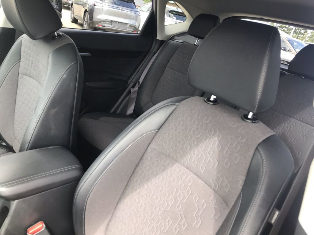 Used 2026 Kia Seltos S FWD image 11
