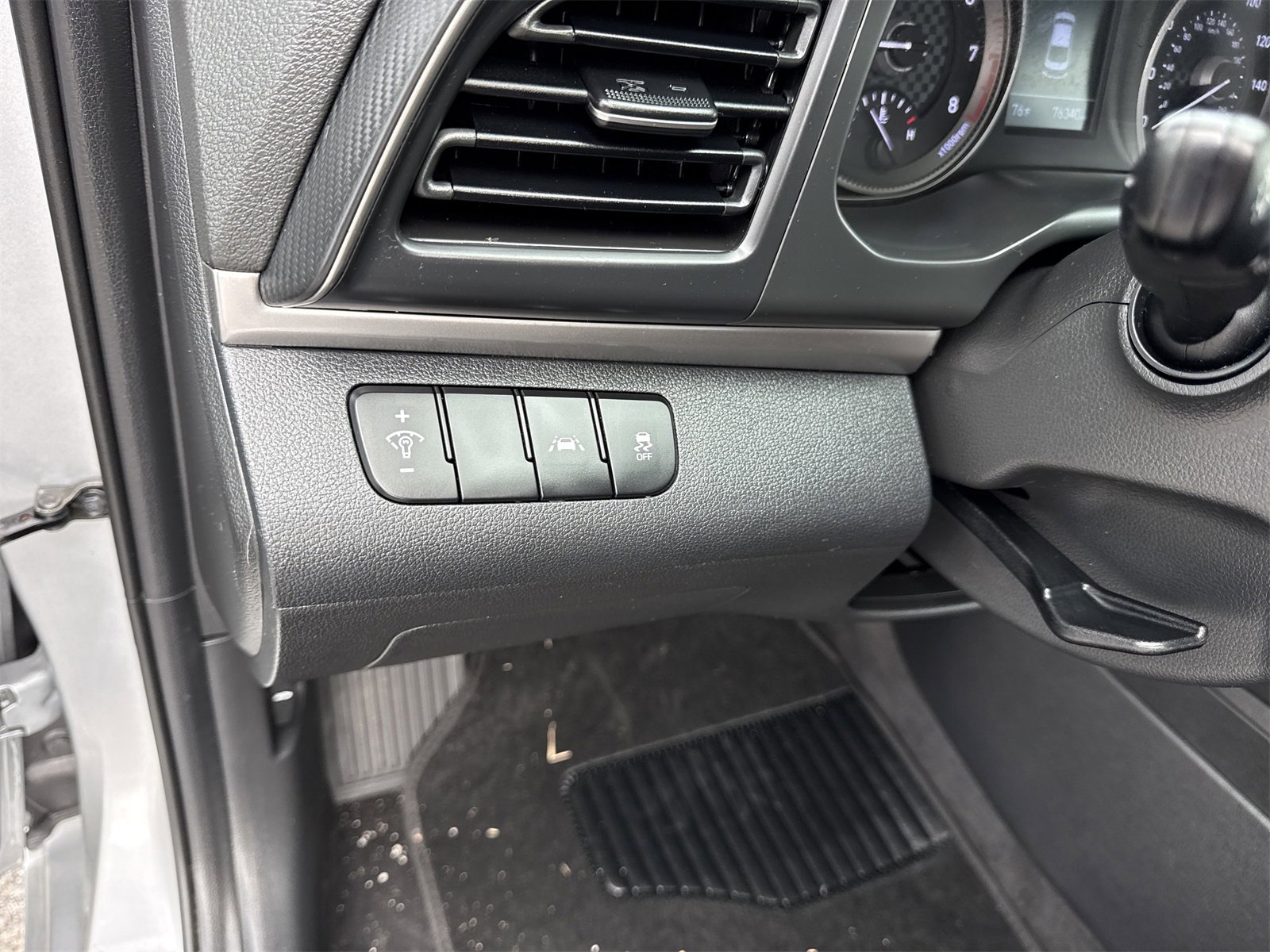 Used 2020 Hyundai Elantra SE w/ Cargo Package (C1) image 14