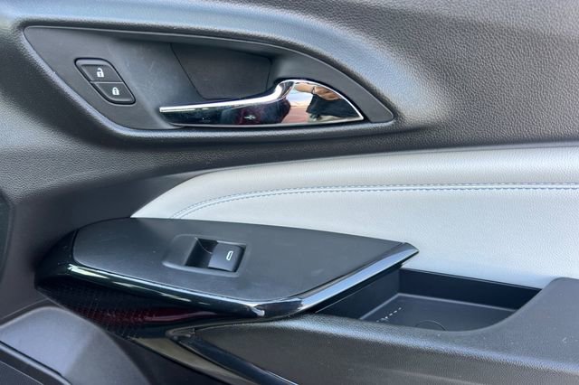 Used 2025 Chevrolet Trax LT w/ LT Convenience Package image 21