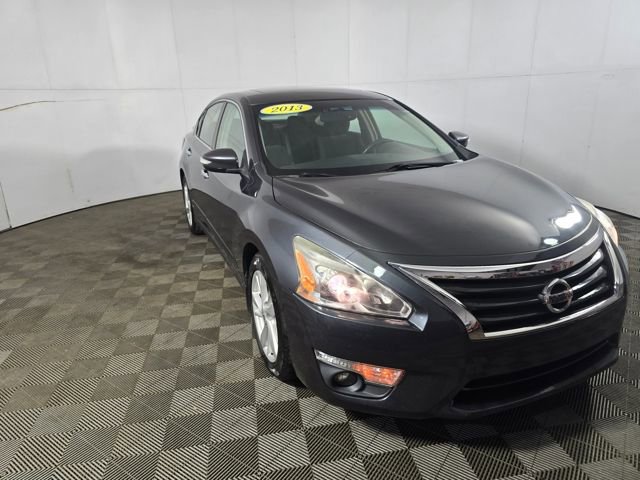 Used 2013 Nissan Altima 2.5 SV w/ 2.5SV Convenience Pkg image 3