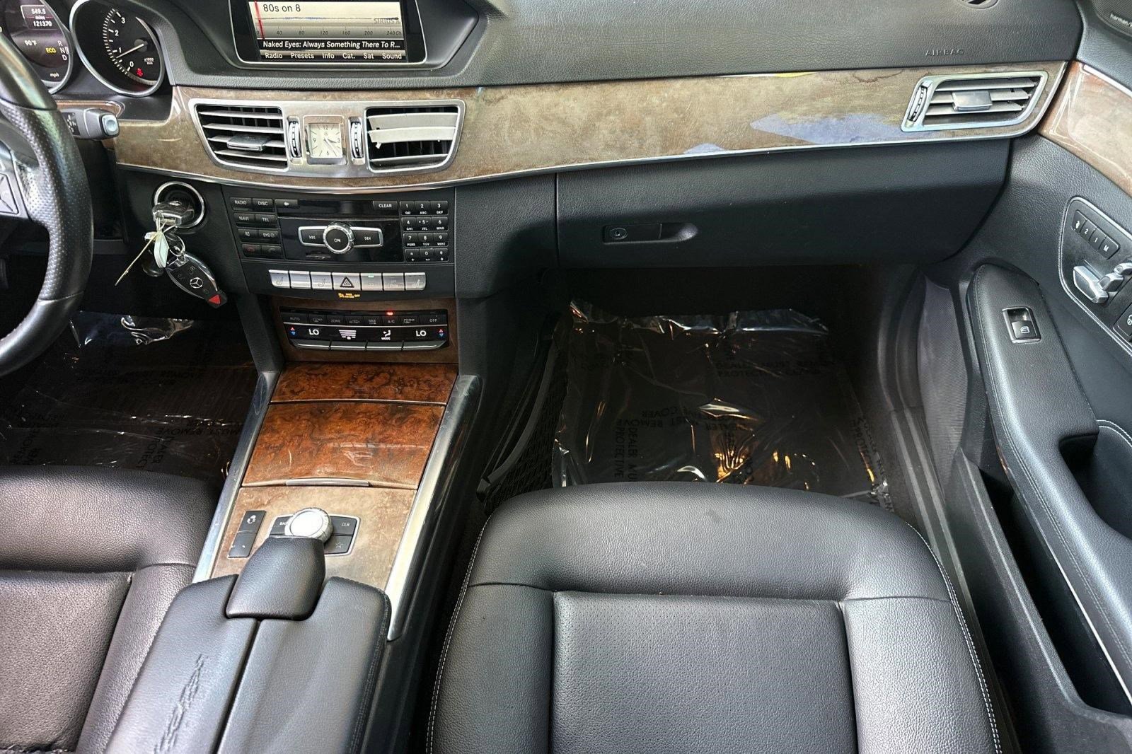 Used 2014 Mercedes-Benz E 350 4MATIC Wagon image 30