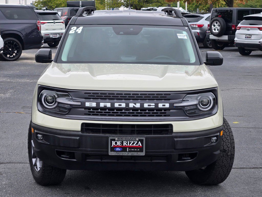 Certified 2024 Ford Bronco Sport Badlands AWD/4WD image 2