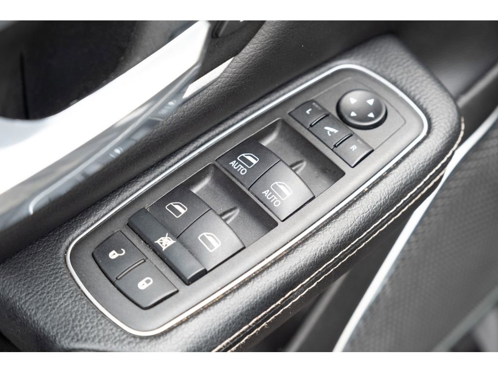 Used 2022 RAM 1500 Laramie w/ Sport Appearance Package image 13