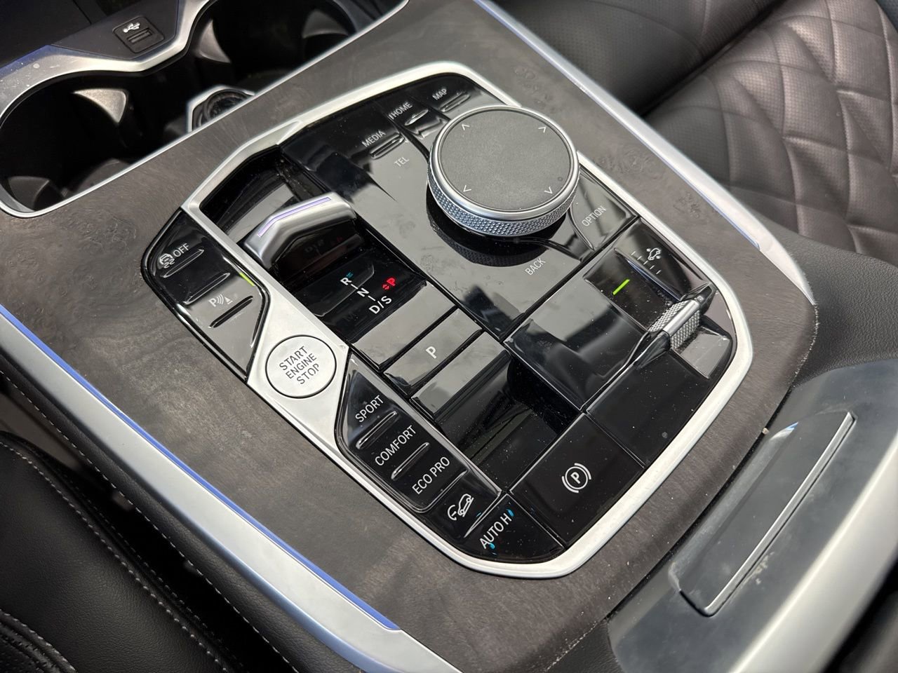 Certified 2023 BMW X7 xDrive40i w/ Premium Package image 27