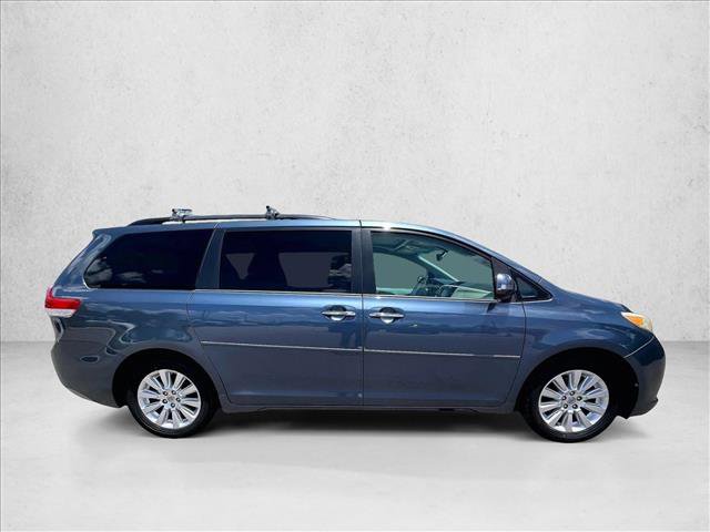 Used 2013 Toyota Sienna Limited w/ Premium Pkg AWD/4WD image 5