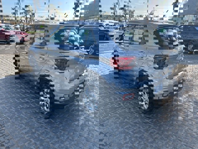 New 2026 Hyundai Venue SE image 3