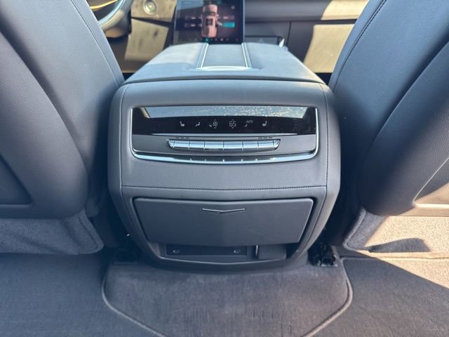 Certified 2026 Cadillac Escalade Luxury w/ LPO, Radiant Package image 26