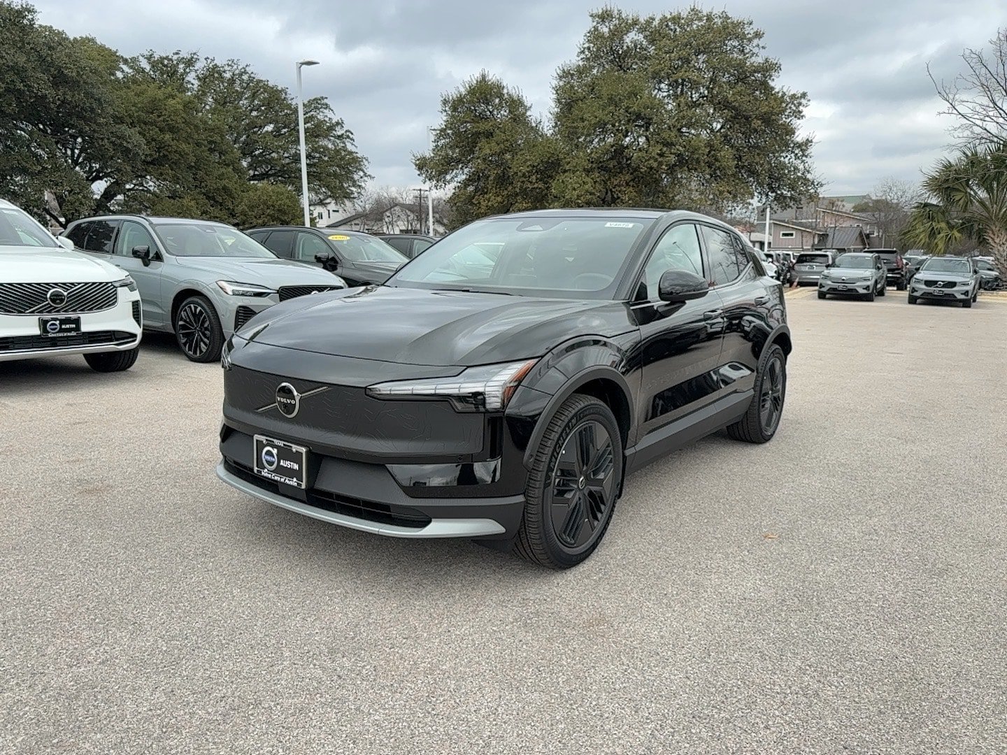 New 2026 Volvo EX30 Cross Country Ultra AWD/4WD image 2