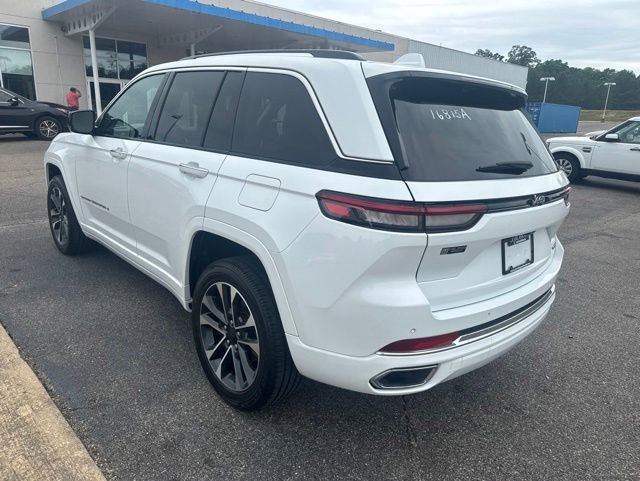 Used 2022 Jeep Grand Cherokee Overland RWD image 4