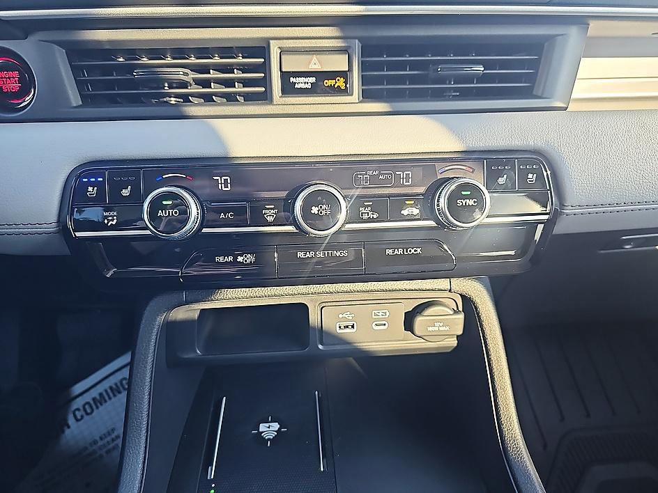 Used 2025 Honda Pilot Elite image 27