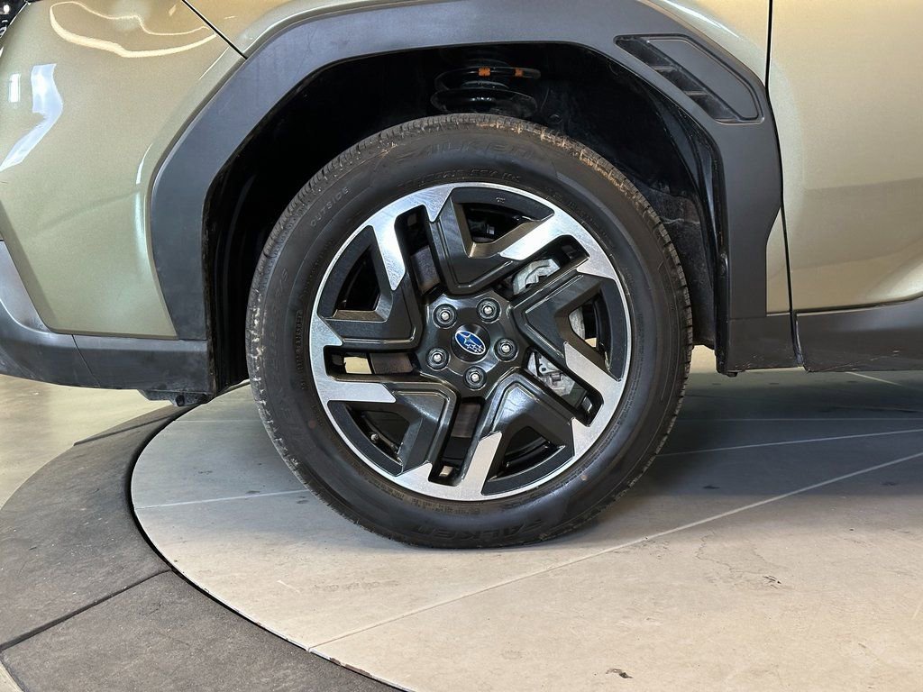 Used 2025 Subaru Forester Limited image 26