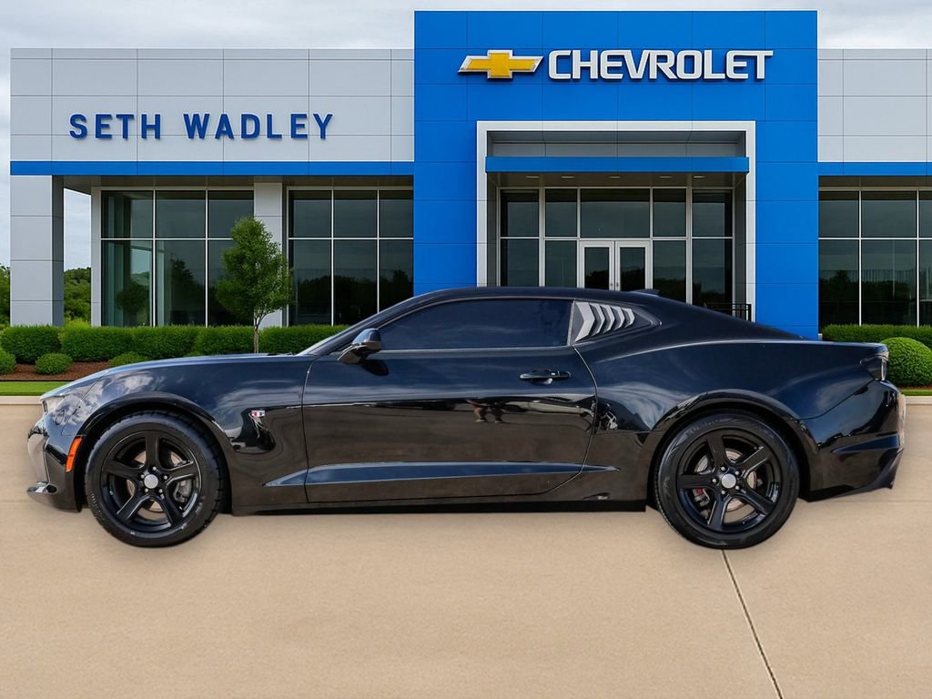 Used 2023 Chevrolet Camaro LT image 4
