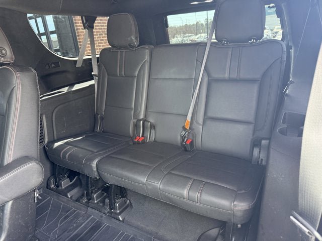 Used 2021 Chevrolet Suburban RST w/ Luxury Package RWD image 19