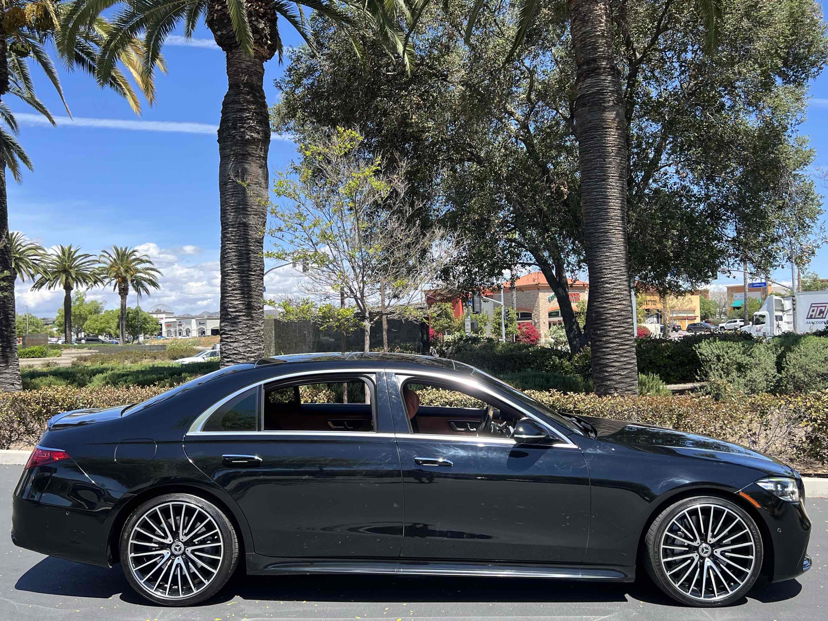 Used 2022 Mercedes-Benz S 500 4MATIC image 11