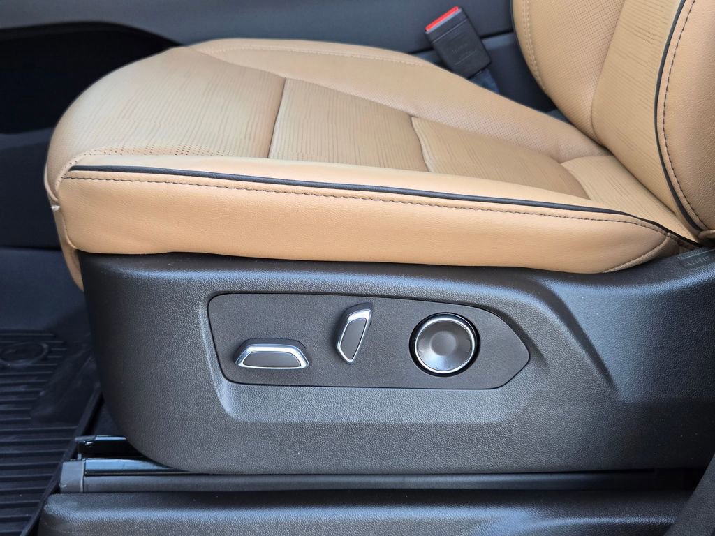 New 2026 Cadillac Escalade Luxury w/ Touring Package image 28