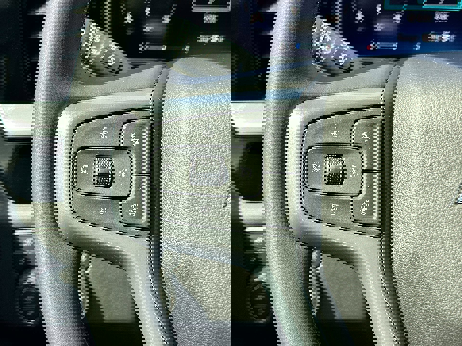 New 2026 Chevrolet Silverado 1500 LT w/ Convenience Package II image 27