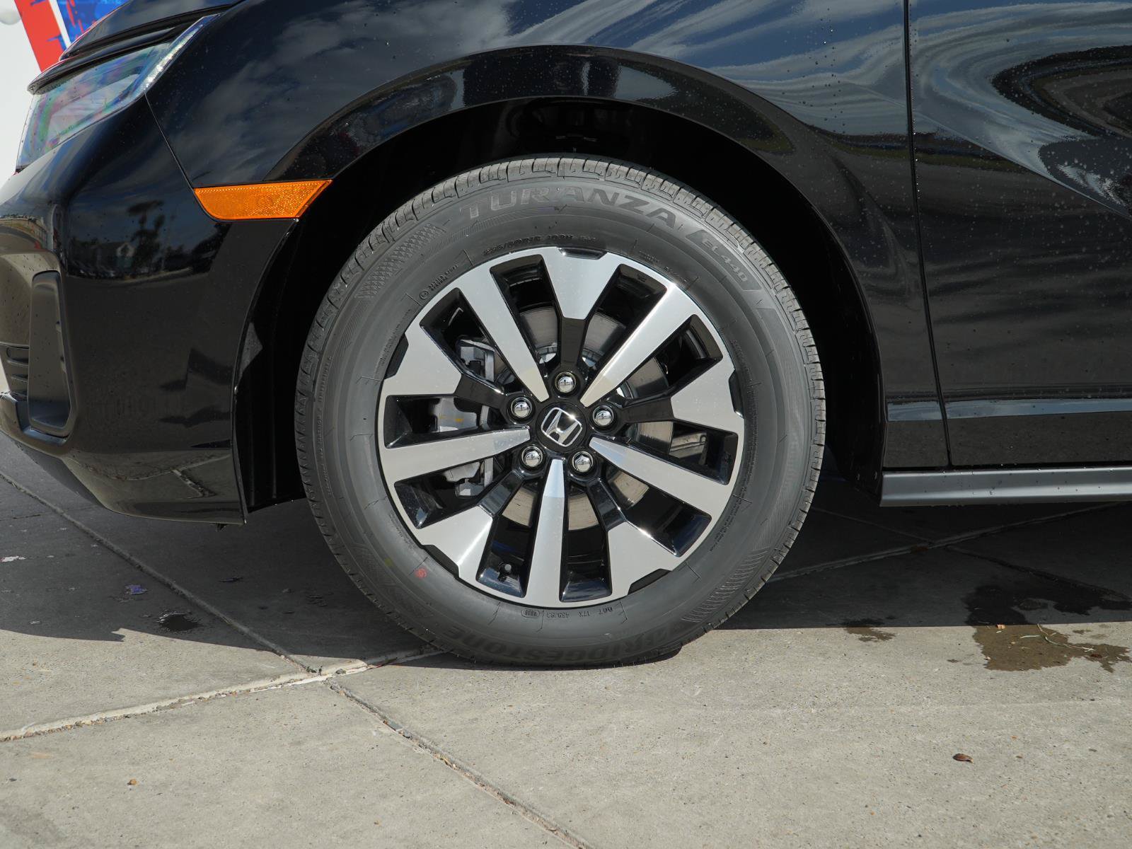 Used 2026 Honda Odyssey EX-L image 12